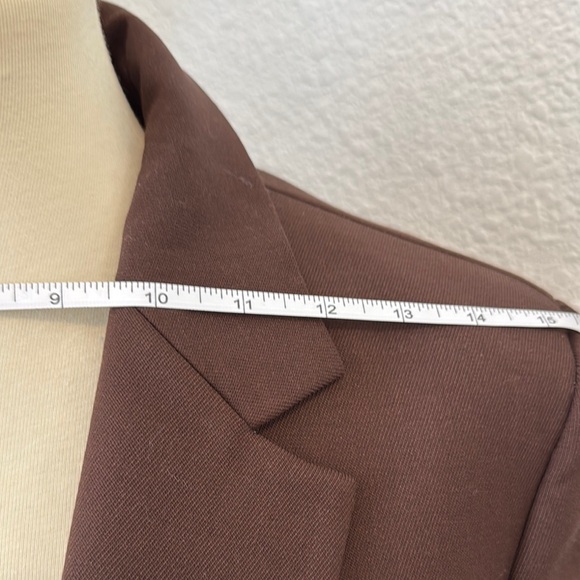 Aritzia Babaton Brown Blazer - Picture 5 of 14